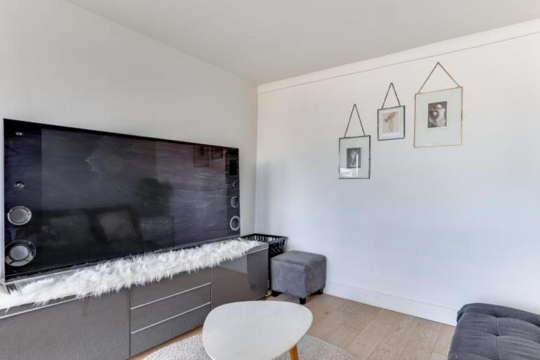 D'artiste, Terrasse Vue Tour Eiffel Appartement