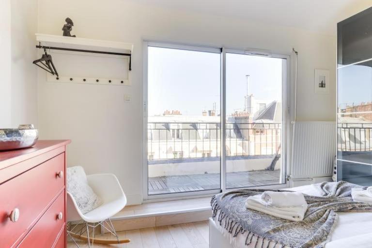 D'artiste, Terrasse Vue Tour Eiffel Appartement Parijs